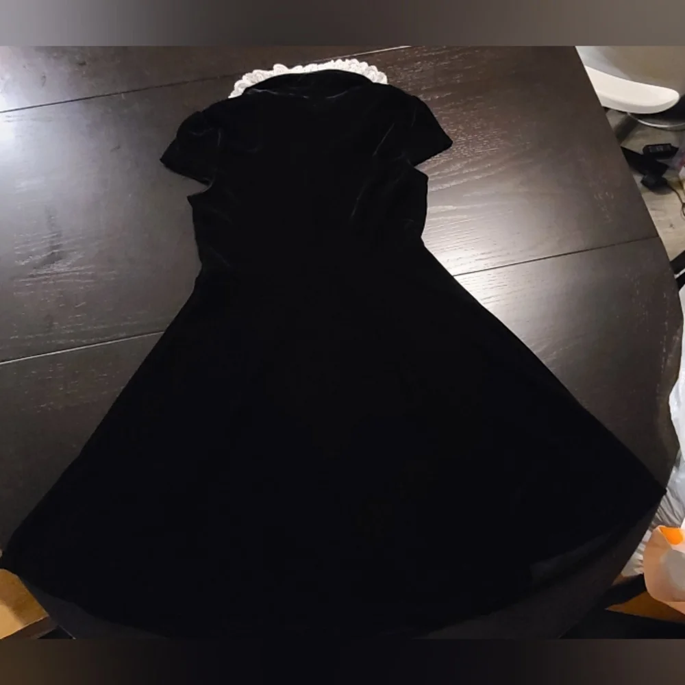 NWT Killstar Every Mourning Dress, Black Velvet, Small - Picture 6 of 10